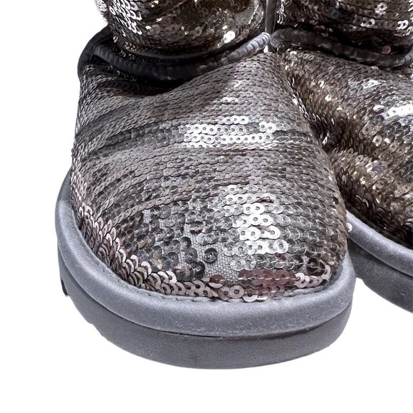 Gold Glitter Classic Ugg Boots Size 7 Great Condition F19012D Comfy & Stylish - Picture 10 of 13